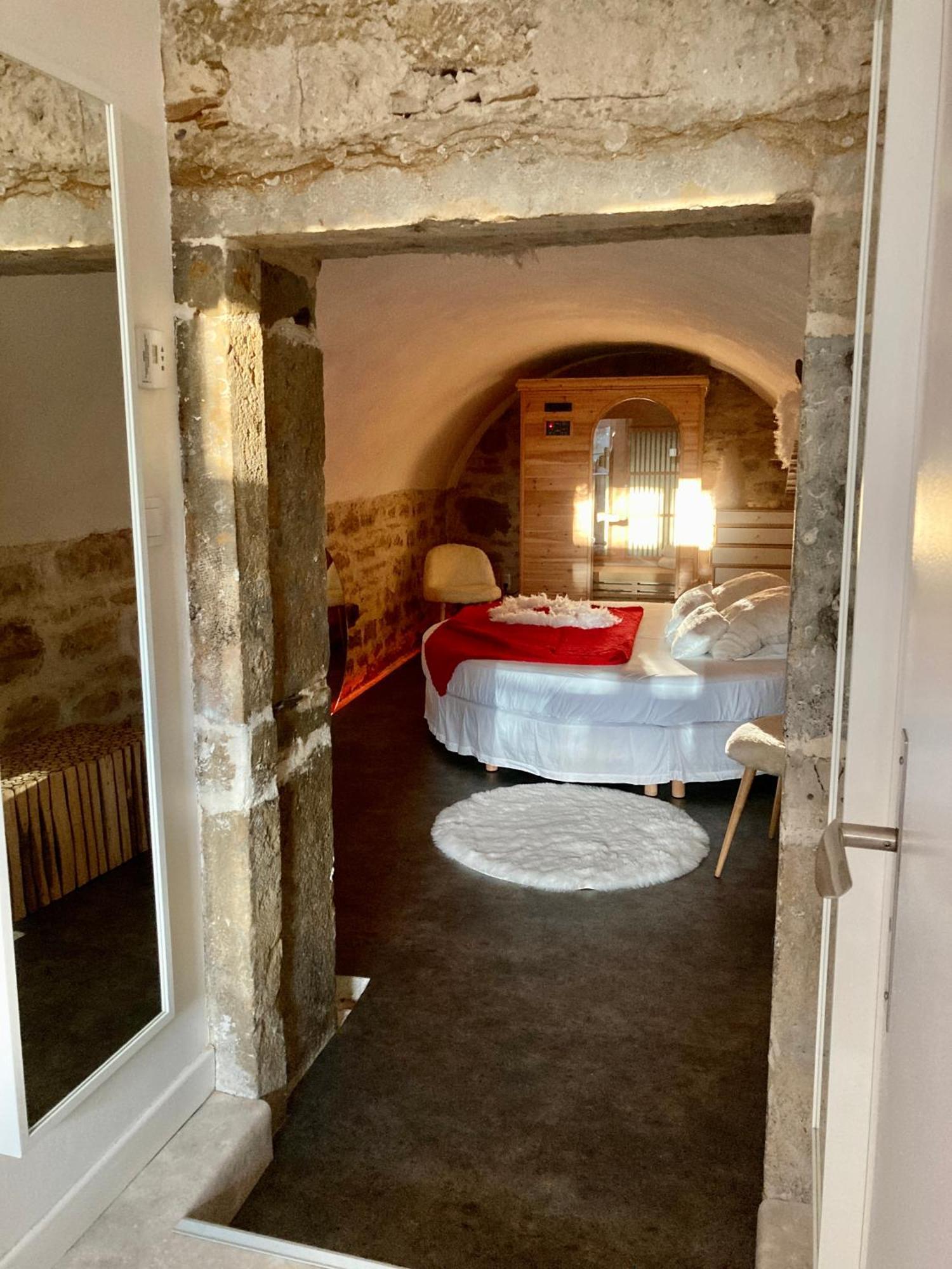 Ly'Ove Apartment Лион Екстериор снимка